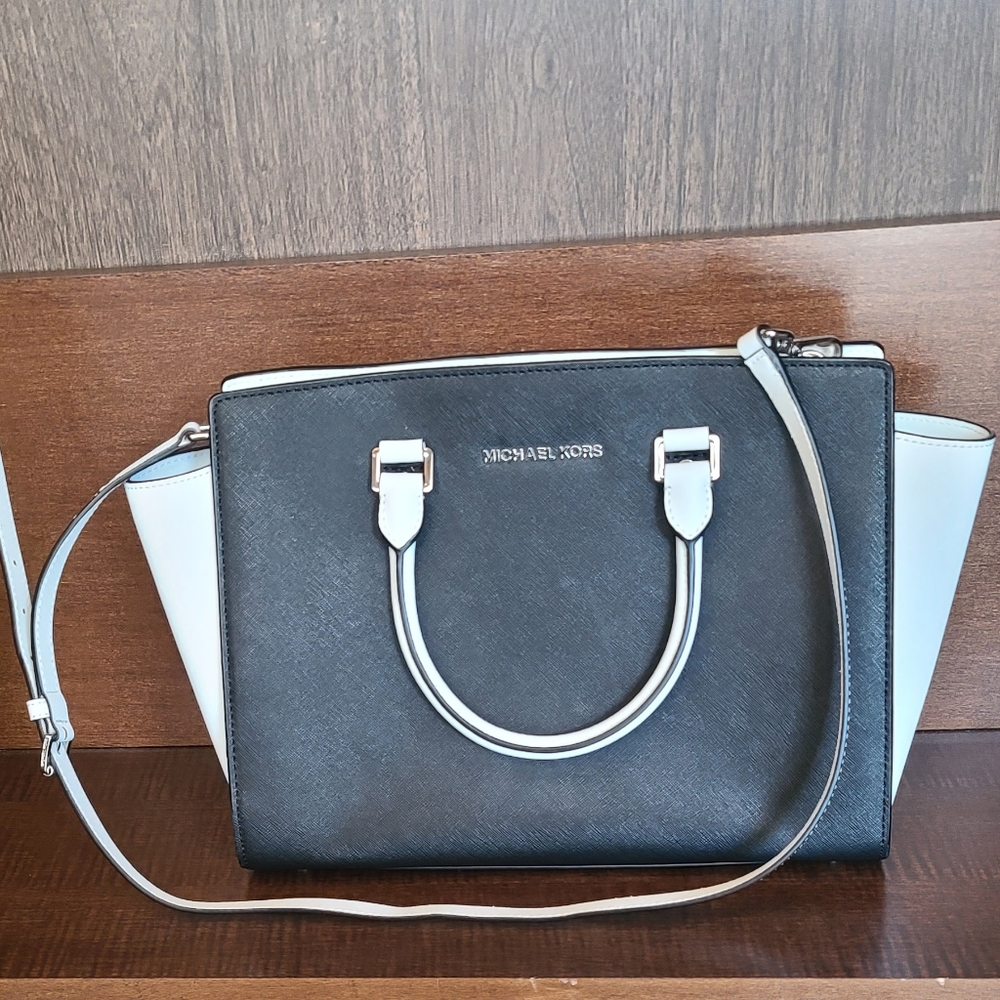 Michael Kors Black and White Handbag